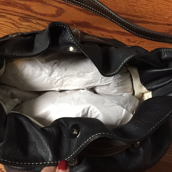 👜 Victoria Roberts - Picture 3 of 4